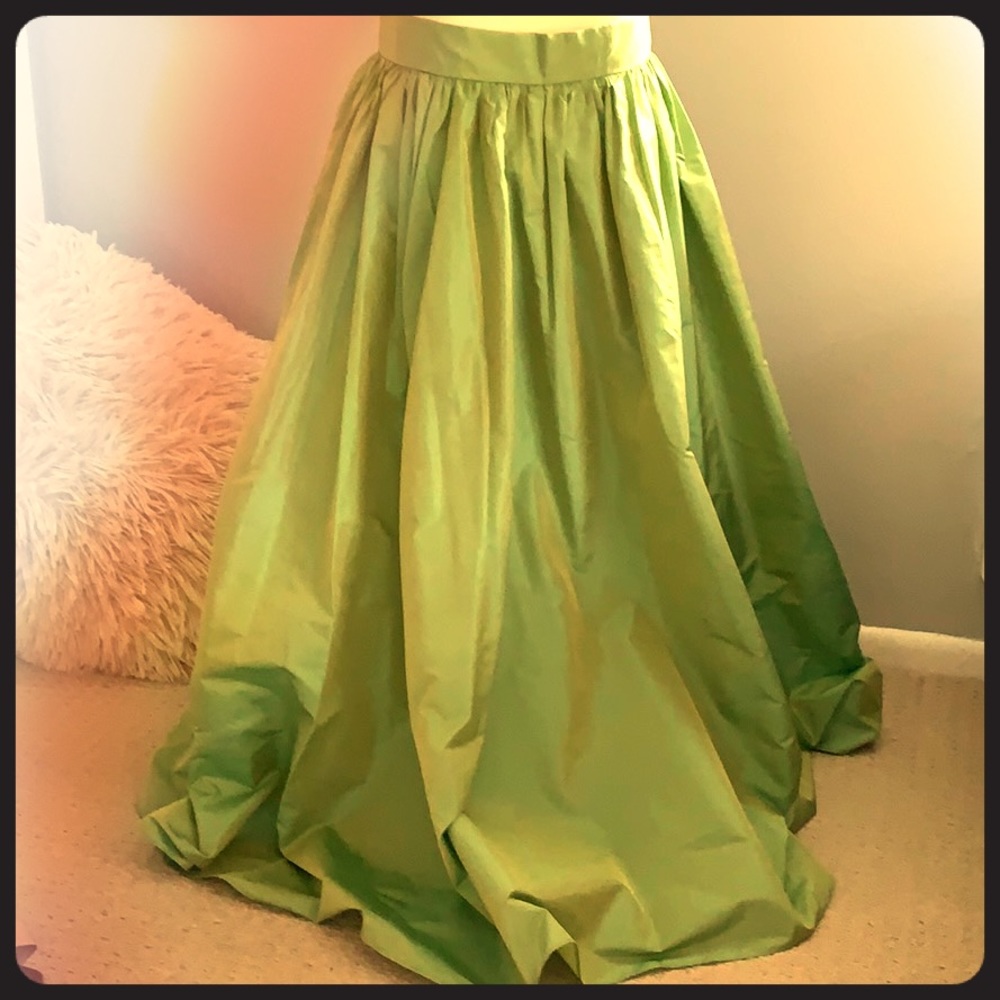Gorgeous full length 100% silk skirt